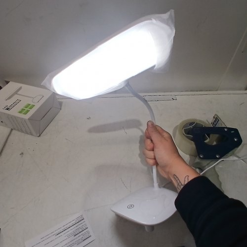 LED DESK LAMP - WHITE (ITEM: L03) image 2