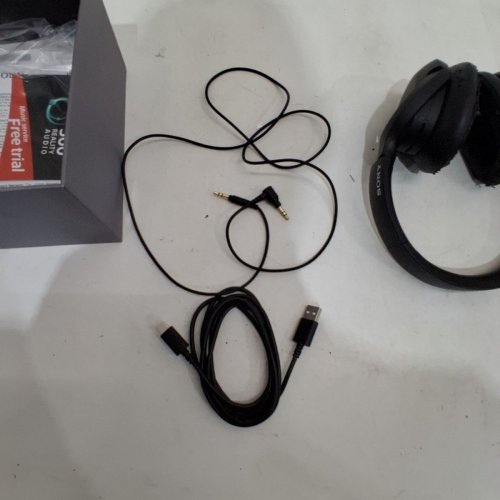 SONY H.EAR ON 3 WIRELESS NOISE-CANCELING HEADPHONES - BLACK - (MODEL: WH-H910N/BM) image 7