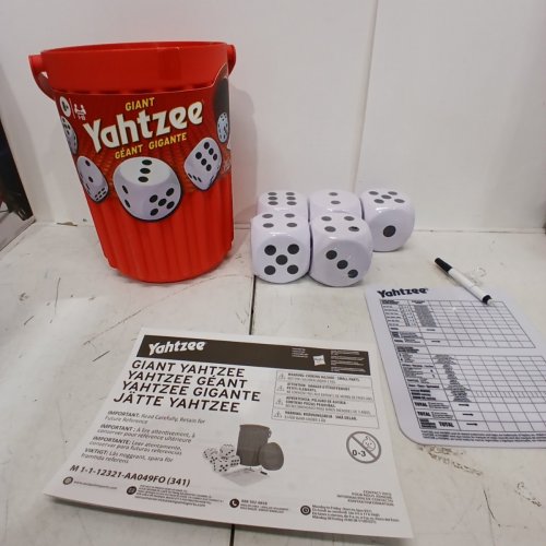 HASBRO - GIANT YAHTZEE GAME WITH EXTRA-LARGE FOAM DICE AND A CONVENIENT PLASTIC BUCKET FOR STORAGE - AGES 8+ - RED (MODEL: 1872245) image 2