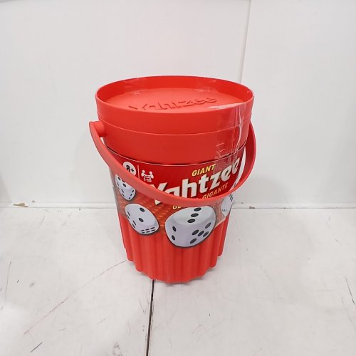 HASBRO - GIANT YAHTZEE GAME WITH EXTRA-LARGE FOAM DICE AND A CONVENIENT PLASTIC BUCKET FOR STORAGE - AGES 8+ - RED (MODEL: 1872245) image 3