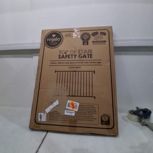 REGALO EXTRA WIDE 2-IN-1 TOP OF STAIRWAY & HALLWAY SAFETY GATE WITH MOUNTING KIT - 24"-40.5" X 28.75" - WHITE (MODEL : 1250DS) image 4