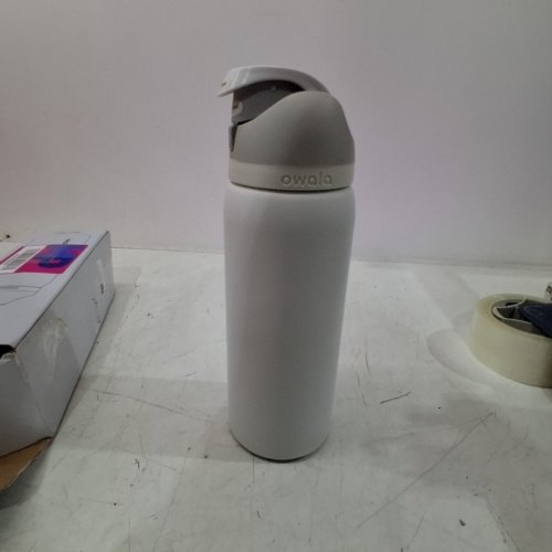 OWALA STAINLESS STEEL FREESIP INSULATED WATER BOTTLE WITH BUILT IN STRAW AND SILICONE BOTTLE BOOT - 32OZ - SHY MARSHMALLOW (MODEL: 11208) image 2