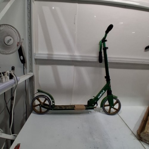HURTLE FOLDING KICK SCOOTER - 8+- GREEN image 3