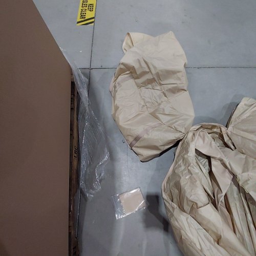 WATERPROOF WIND PROOF 4 SEASONS INFLATABLE TENT - 3-4 PEOPLE - 118" X 82.5" X 79" - BEIGE image 3