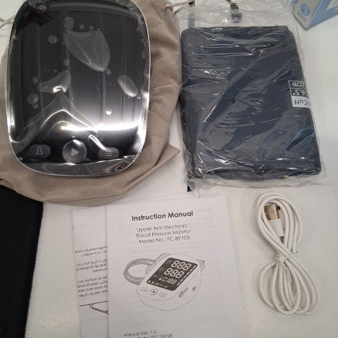 ZIXCARE UPPER ARM ELECTRONIC BLOOD PRESSURE MONITOR (MODEL: FC-BP103) image 3