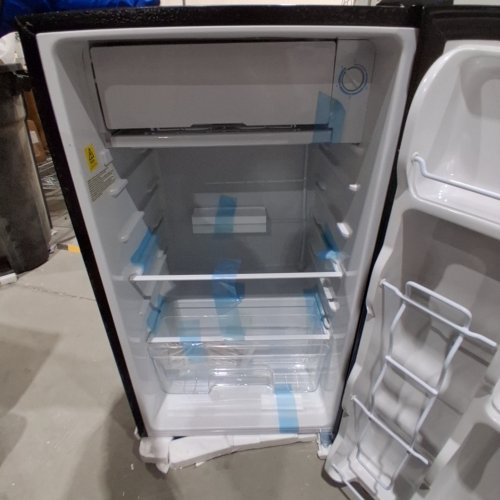 UPSTREMAN SINGLE DOOR MINI FRIDGE WITH FREEZER AND MINI ICE TRAY - 3.2 CU. FT. - BLACK (MODEL: BR321) image 4