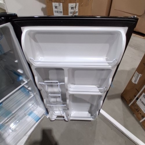 UPSTREMAN SINGLE DOOR MINI FRIDGE WITH FREEZER AND MINI ICE TRAY - 3.2 CU. FT. - BLACK (MODEL: BR321) image 5