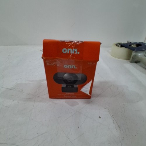 ONN 1440P SWIVEL HEAD WEBCAM - 6FT - BLACK (MODEL: 100123820) image 5