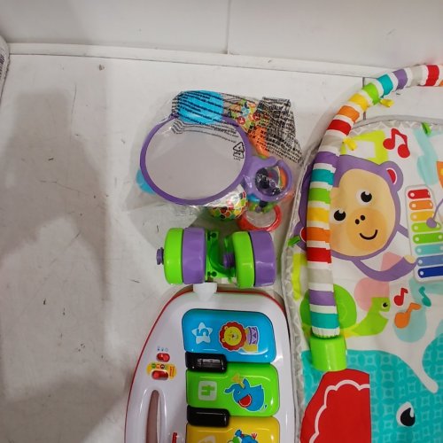 FISHER-PRICE DELUXE KICK & PLAY PIANO GYM & MARACAS (MODEL: GDD08) image 4