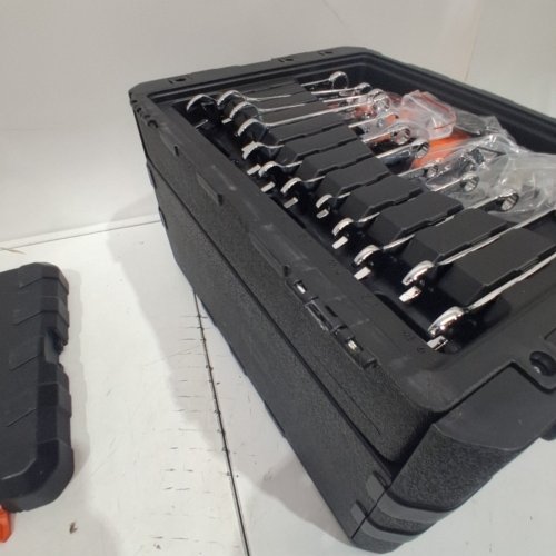 450PC MECHANICS TOOL SET AND SOCKET SET - /4" 3/8" 1/2" DRIVE DEEP AND STANDARD SOCKETS - (MODEL: XL3265 ) image 5