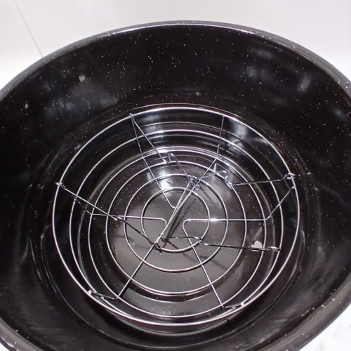 STARFRIT CARBON STEEL STOCKPOT WITH CANNING RACK AND LID - OVEN SAFE - 21 QT - BLACK image 4