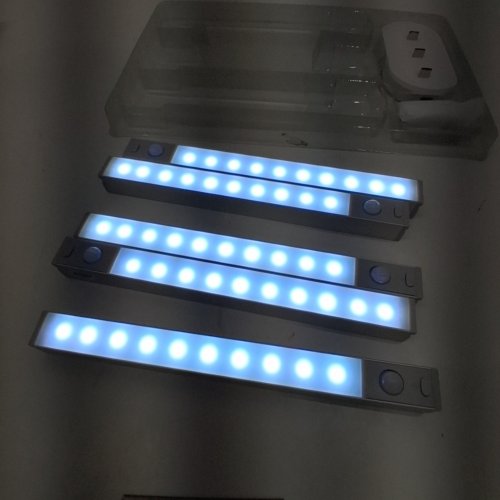 5PK GOODCA RECHARGEABLE MOTION SENSOR LED LIGHTS WITH CHARGING BASE - 7" - COOL WHITE - METALLIC SILVER (MODEL: GDCL010) image 2