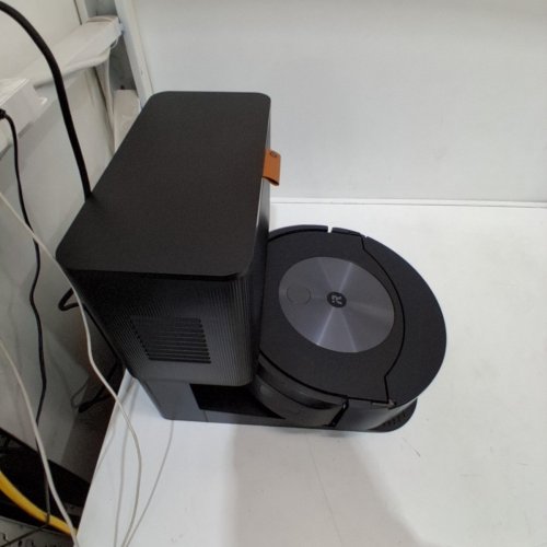 IROBOT ROOMBA J7+ SELF-EMPTYING 2-IN-1 ROBOT VACUUM/MOP COMBO WITH SMART MAPPING - WORKS WITH ALEXA/GOOGLE HOME - (MODEL: C755020) image 4