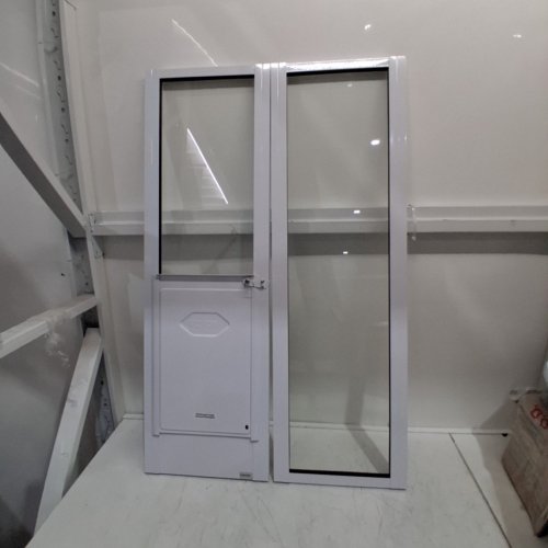 VEVOR DOG DOOR FOR SLIDING GLASS DOOR - 75-7/8" TO 80-11/16" - WHITE - (MODEL: CWM03-M) image 4