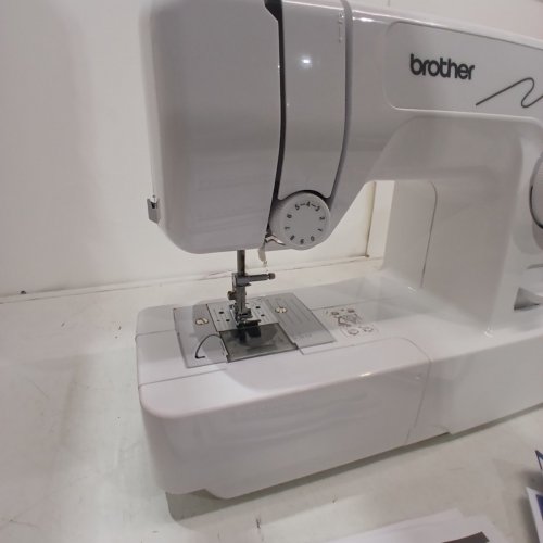 BROTHER MECHANICAL SEWING MACHINE - WHITE - (MODEL: JX1420) image 4