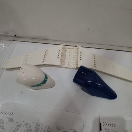 913PC LEGO CITY PASSENGER AIRPLANE building set  (model: 60367) image 3