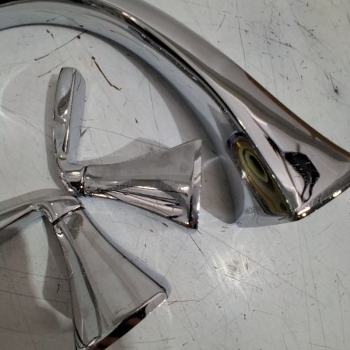 3PC MOEN VOSS 2-HANDLE DECK MOUNT ROMAN TUB FAUCET - CHROME (MODEL : T693) image 3
