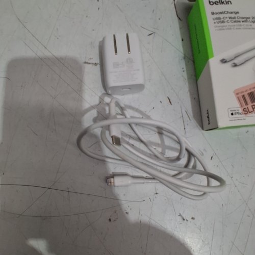 2PC BELKIN BOOST CHARGE WALL CHARGER WITH USB-C TO USB-C CABLE - 30W - 3.3FT - WHITE image 3