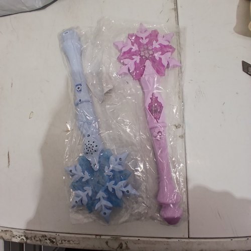 2PC LIGHT UP FAIRY WANDS - BLUE AND PINK image 2