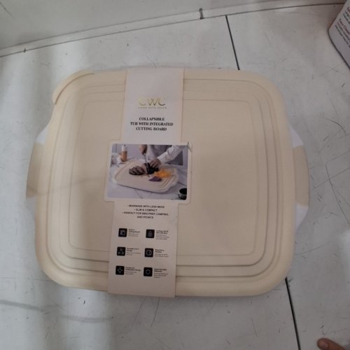CWC COLLAPSIBLE TUB WITH INTEGRATED CUTTING BOARD - 20" X 16" - CREAM image 2