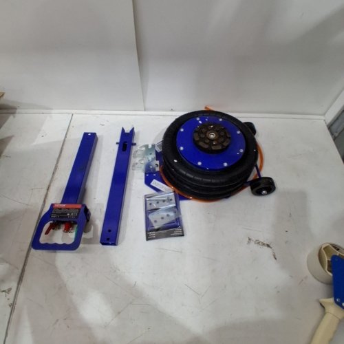 AIR PNEUMATIC CAR JACK WITH TWO WHEELS - 6600LBS - 3T - BLUE - (MODEL: HRQD-3CF-A) image 2