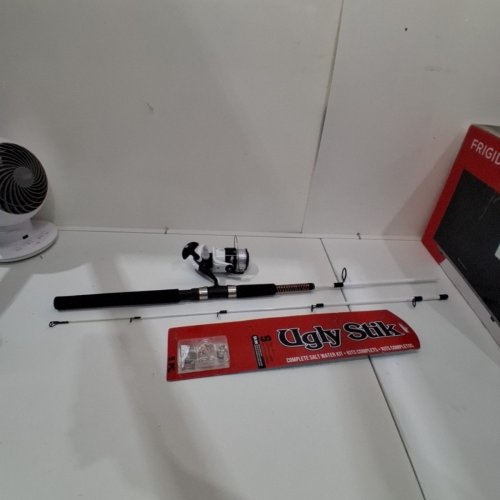 UGLY STIK ROD AND SPINNING REEL - 7FT - WHITE - (MODEL:USSALTSP703MH) image 3