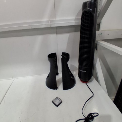 HONEYWELL QUIETSET 5 SPEED TOWER FAN - 40" - 120V - BLACK (MODEL: HYF260BCV1) image 3