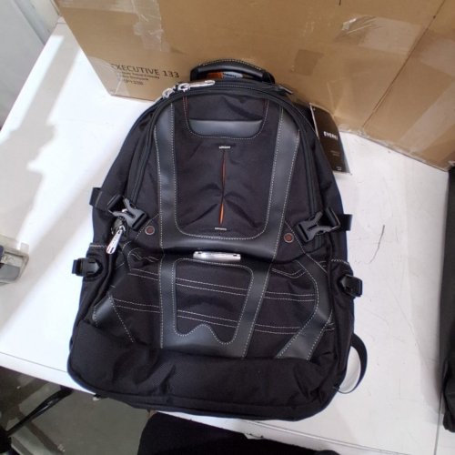 EVERKI PREMIUM BUSINESS LAPTOP BACKPACK - 30 L -FITS 17" LAPTOP - BLACK (MODEL: EKP133B) image 3