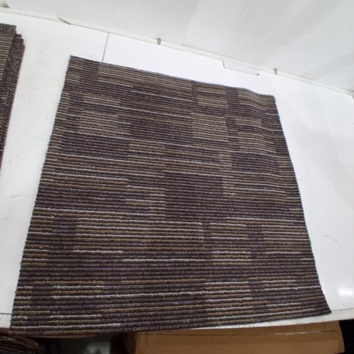 18PK DURABLE CARPET TILES - 24" X 24" - BROWN MULTICOLOR image 3