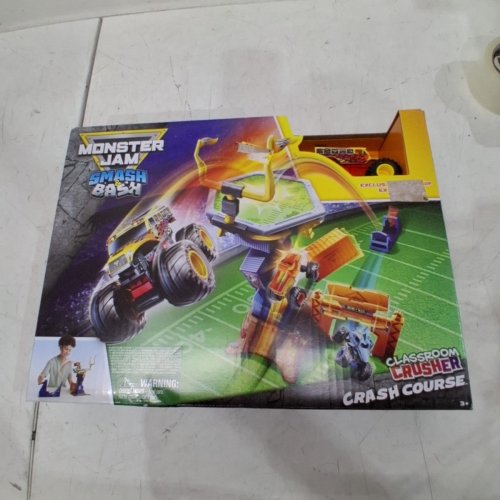 MONSTER JAM SMASH & BASH CRASH COURSE MONSTER TRUCK PLAYSET image 2