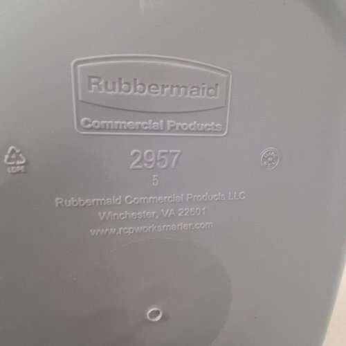 RUBBERMAID COMMERCIAL WASTEBASKET TRASH BIN - 41 QT - GREY (MODEL: 2957) image 4