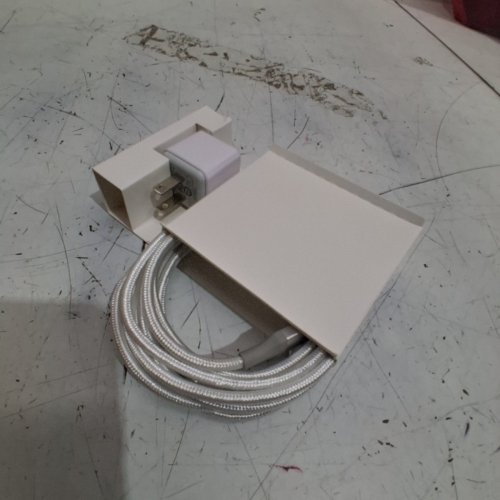 SCOSCHE POWERVOLT™ MINI WALL CHARGER WITH USB-C TO USB-C BRAIDED CABLE - 30W - 8FT - WHITE/SILVER - (MODEL: HPD30CCB8W-SP) image 3