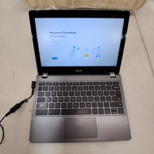 ACER CHROMEBOOK 11, 11.6" WITH INTEL CELERON 3205U, 4GB RAM, 16GB SSD (MODEL: C740-C4PE) image 2