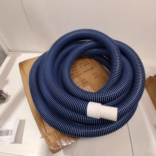 AMAZON BASICS POOL HOSE - 30FT - BLUE/WHITE - (MODEL:AMZ624018) image 2