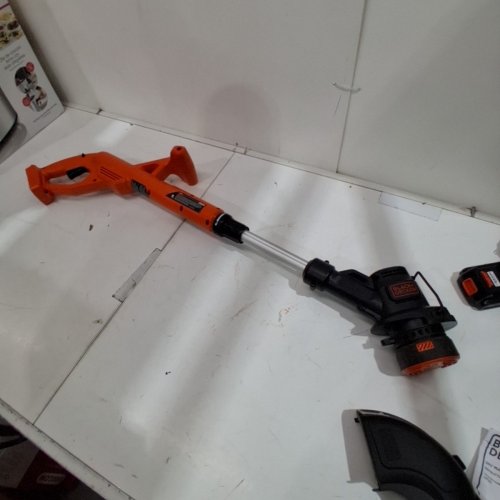 BLACK+DECKER STRING TRIMMER/EDGER - 10" - 20V - BLACK/ORANGE (MODEL: LST201) image 4