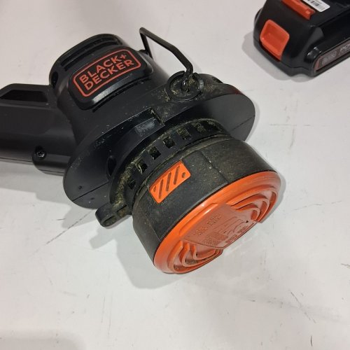 BLACK+DECKER STRING TRIMMER/EDGER - 10" - 20V - BLACK/ORANGE (MODEL: LST201) image 5