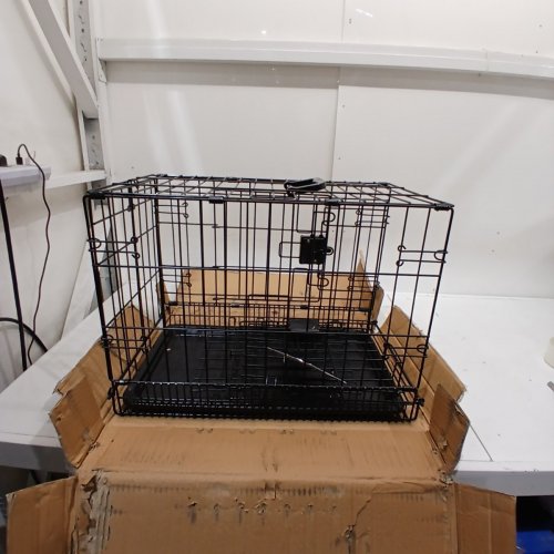 AMAZON BASICS DURABLE FOLDABLE METAL WIRE PET CRATE WITH TRAY - 22" X 16" X 13" - BLACK image 2