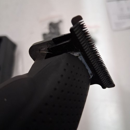 IWELL PROFESSIONAL BEARD TRIMMER FOR MEN - 3W, 5 V 1A - BLACK (MODEL: IW-924B) image 5