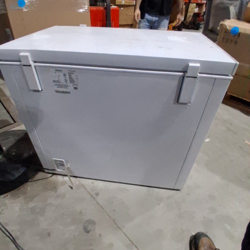 HISENSE GARAGE CHEST FREEZER/REFRIGERATOR - 8.8CU.FT - WHITE - (MODEL: FC88D6CWD) image 9