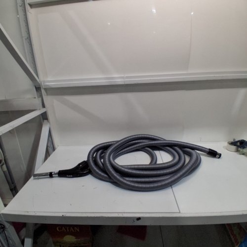 OVO UNIVERSAL CENTRAL VAC LOW VOLTAGE HOSE ON-OFF SWITCH CONTROL AT THE HANDLE - 35FT - GREY - (MODEL: ACCHO-35LB-BK) image 2