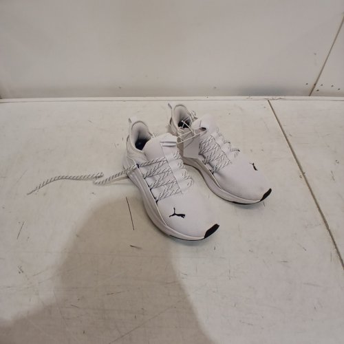 MEN'S PUMA RUNNING SHOE - SIZE 8 - WHITE (STYLE: 1976408) image 2