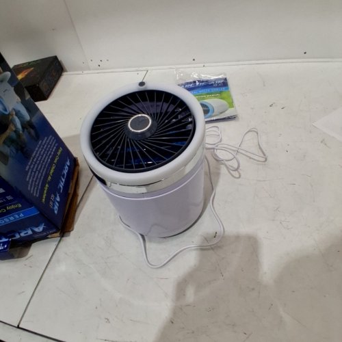 ARCTIC AIR ICE JET PERSONAL SPACE COOLER - 5 V, 1.8-2.0A - WHITE AND BLUE (MODEL: 23085) image 3