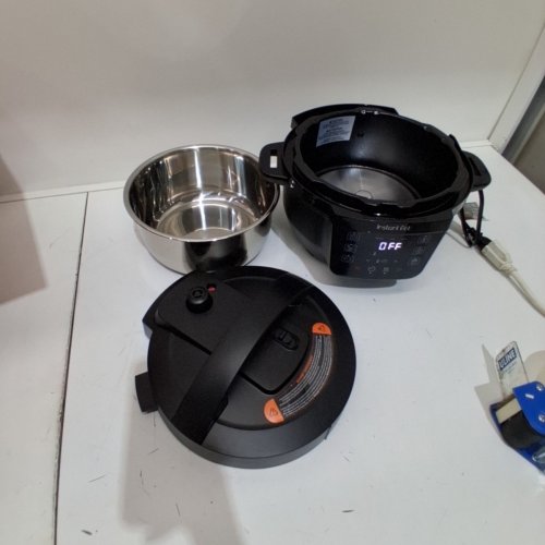 INSTANT POT 7 IN 1 RIO MULTICOOKER - 4QT - 800W - 120V - BLACK (MODEL: RIPC41-BK) image 3