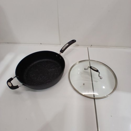STARFRIT THE ROCK 5QT/12" DEEP FRY PAN WITH LID image 2