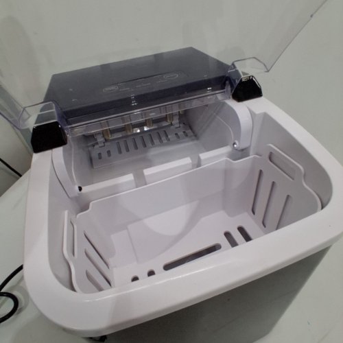 SWEETCRISPY COUNTERTOP ICE MAKER - 26LB - BLACK - (MODEL: ZBJ-PP10A-BK) image 4