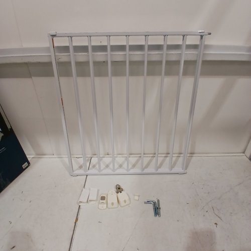 SAFETY FIRST TOP OF THE STAIRS EXPANDABLE METAL BABY GATE - 27" - 42" X 28" - WHITE (MODEL: GA090CWHOF2) image 2