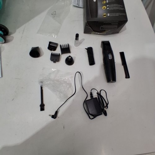 10PC WAHL ALL-IN-ONE RECHARGEABLE GROOMER - BLACK (MODEL: 3110) image 2