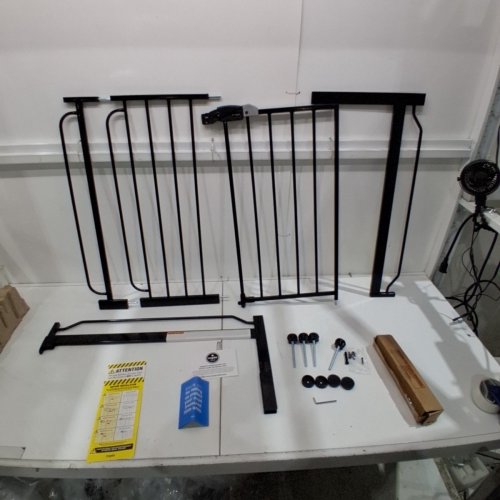 REGALO EASY STEP EXTRA WIDE SAFETY GATE - 29-49" X 30" - BLACK (MODEL: 1164 EB DS) image 2