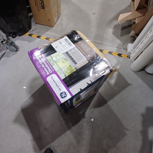 GE APPLIANCES ELECTRONIC WINDOW AIR CONDITIONER - 5,000 BTU - 150SQ.FT - WHITE (MODEL: AWAS05BWFC) image 6