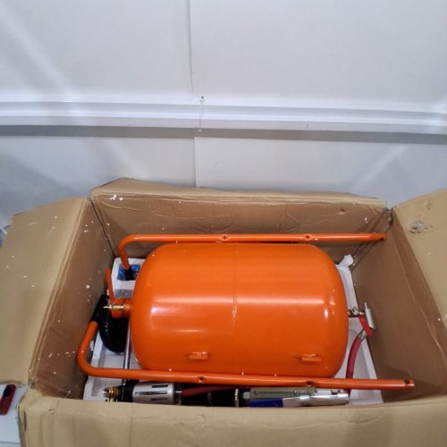 HIGH PRESSURE ABRASIVE SAND BLASTER TANK WITH SAND SHIELD MASK, LONG HOSE AND SHUT-OFF VALVE - 60-110PSI - 20 GAL - ORANGE (MODEL: FF-Q903) image 4